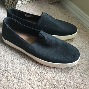 NWOT Black Men’s Toms Canvas Shoe